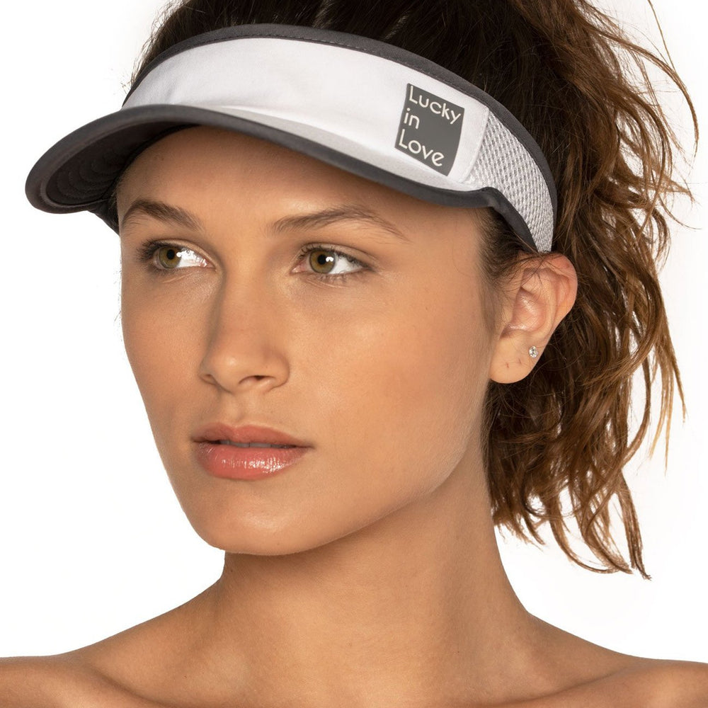 
                      
                        LUCKY LOGO VISOR - NAVY
                      
                    